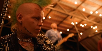 Громко и честно