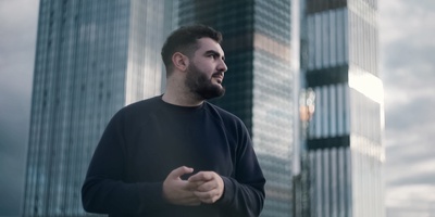 Громко и честно